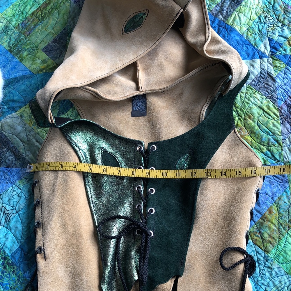 S/M Red Paw Hooded Suede Bodice Elven Leaf Details Patchwork Lace Up - Picture 4 of 8